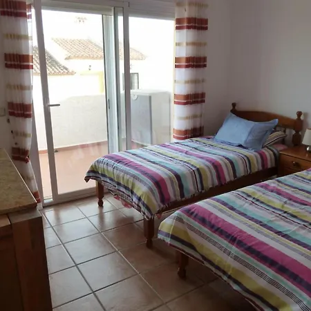 Ferienhaus 3 Bedroom, 2 Bathroom With 2 Pools And A Shared Paddling Pool Calp