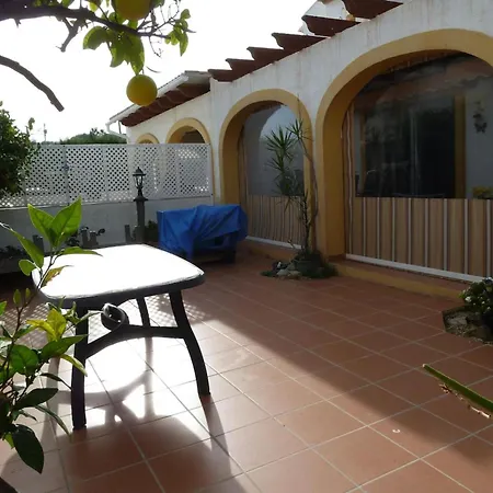 3 Bedroom, 2 Bathroom With 2 Pools And A Shared Paddling Pool *