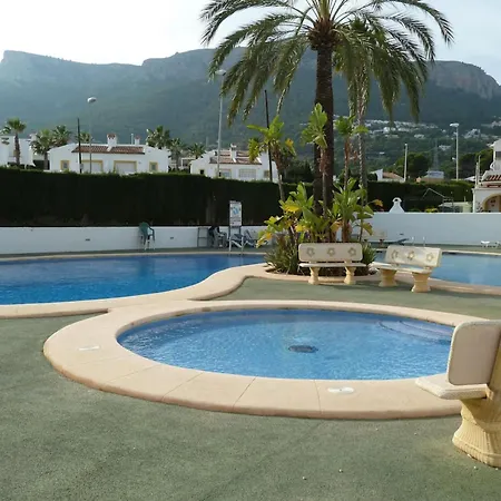 3 Bedroom, 2 Bathroom With 2 Pools And A Shared Paddling Pool
